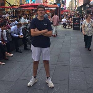 Meet your Posher, Jakeb